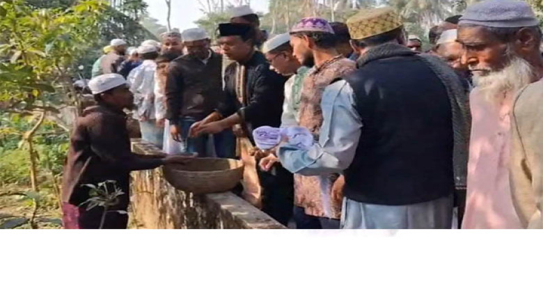 খালেদা জিয়ার জানাজায় মারা যাওয়া নিরবের পরিবারের পাশে তারে