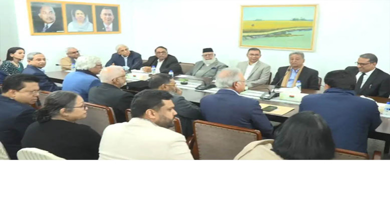 গুলশানে তারেক রহমানের সঙ্গে ব্যবসায়ী নেতাদের গুরুত্বপূর্ণ বৈ