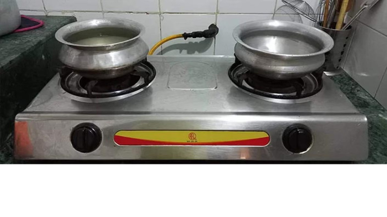 গ্যাস সংকটে বিপর্যস্ত রাজধানী, রান্না বন্ধ বহু ঘরে...