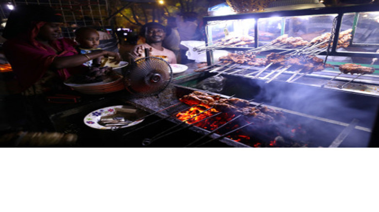 গ্যাস সংকটে চট্টগ্রামে সবচেয়ে বিপাকে স্ট্রিট ফুড ও ক্ষুদ্র খ