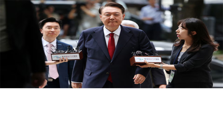 সামরিক আইন জারির ব্যর্থতায় ইউন সুক–ইওলের পাঁচ বছরের জেল