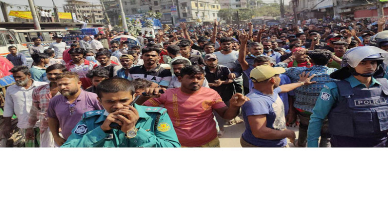 ব্যাটারিচালিত রিকশাচালকদের অবরোধে বাড্ডায় যান চলাচল বন্ধ