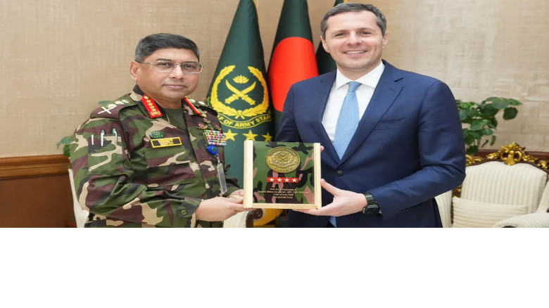 সেনাসদরে ইতালির প্রতিরক্ষা মন্ত্রণালয়ের প্রতিনিধিদল