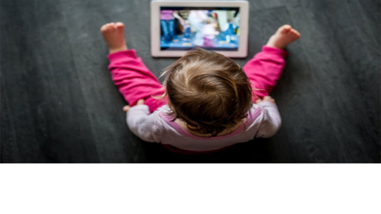 শিশু সুরক্ষায় ইউটিউব শর্টসে আসছে সময়সীমা নিয়ন্ত্রণ ফিচার...