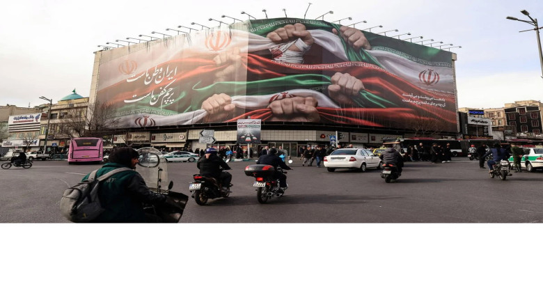 ‘আজ বা কাল’ ইরানে ইন্টারনেট সেবা চালুর আশ্বাস