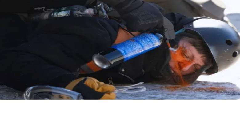 আইসিইর গুলিতে নাগরিক নিহতের ঘটনায় উত্তাল যুক্তরাষ্ট্র