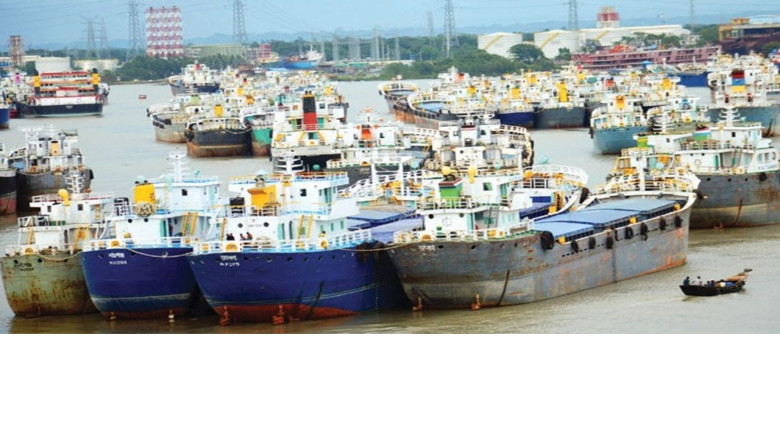 রমজান সামনে রেখে ভাসমান গুদাম, বাড়ছে নিত্যপণ্যের দাম