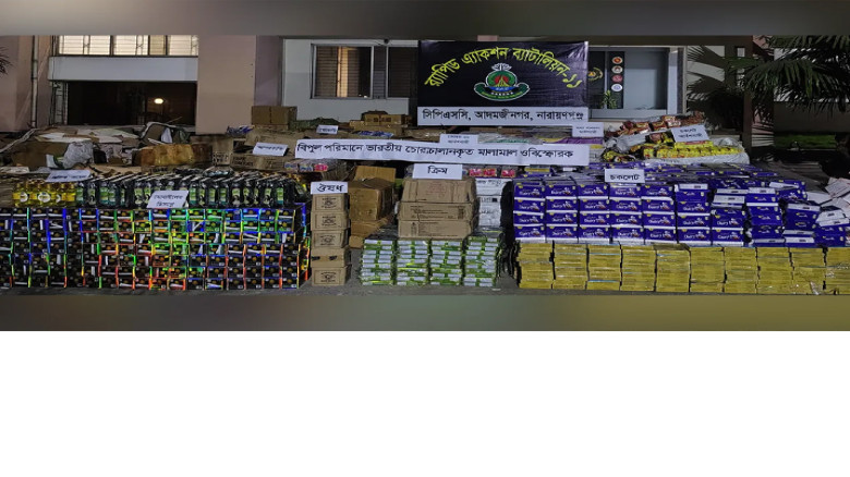 ভারতীয় বিস্ফোরকসহ কুরিয়ার গাড়ি আটক, মামলা দায়ের