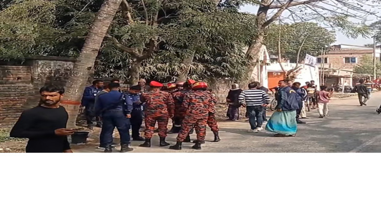 বিএনপির অস্থায়ী ক্যাম্পের পাশে বোমাসদৃশ বস্তু, তদন্তে পুলিশ