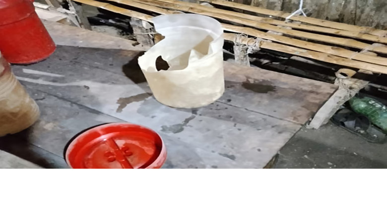 রাজশাহীতে ব্যানার ছেঁড়ার জেরে চা দোকানে হামলা