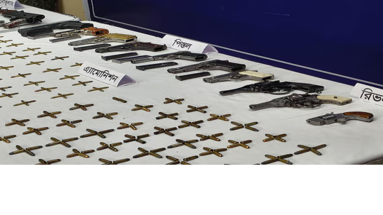 ভোটের আগে সীমান্তের অন্তত ৩০ পথে দেশে ঢুকছে অবৈধ আগ্নেয়াস্ত্