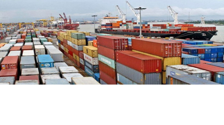 চট্টগ্রাম বন্দরে কাজ বন্ধ, পণ্য খালাস কার্যত স্থবির