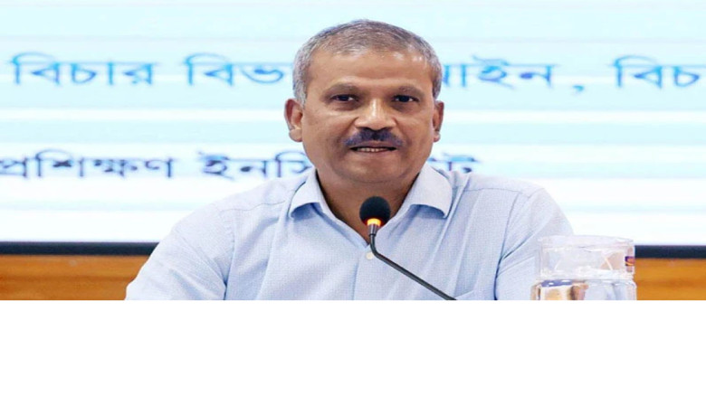 আইন উপদেষ্টা: মঙ্গলবার সকাল ১০টায় এমপি, বিকেলে মন্ত্রিসভার শ