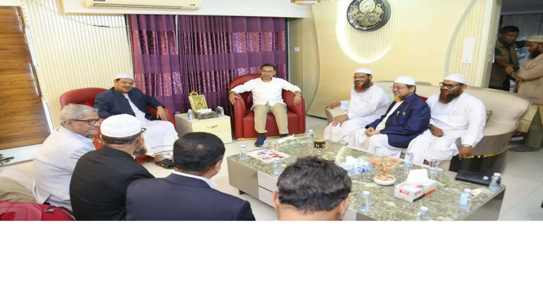 রাজধানীতে ইসলামী আন্দোলনের আমিরের বাসায় তারেক রহমান