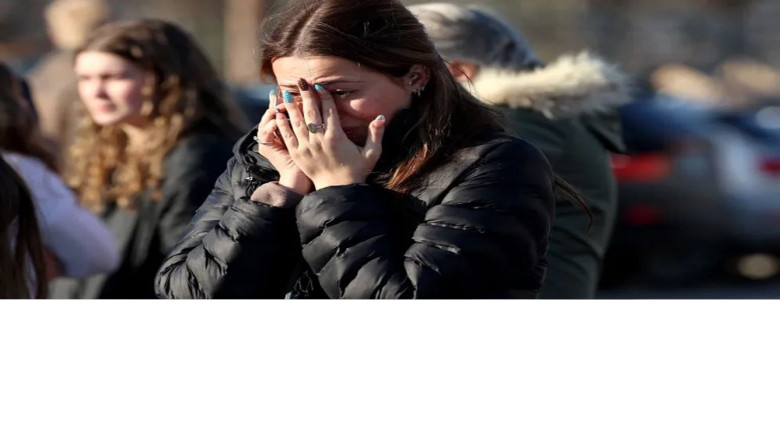 রোড আইসল্যান্ডের হাইস্কুলে বন্দুকধারীর হামলায় ২ জন নিহত