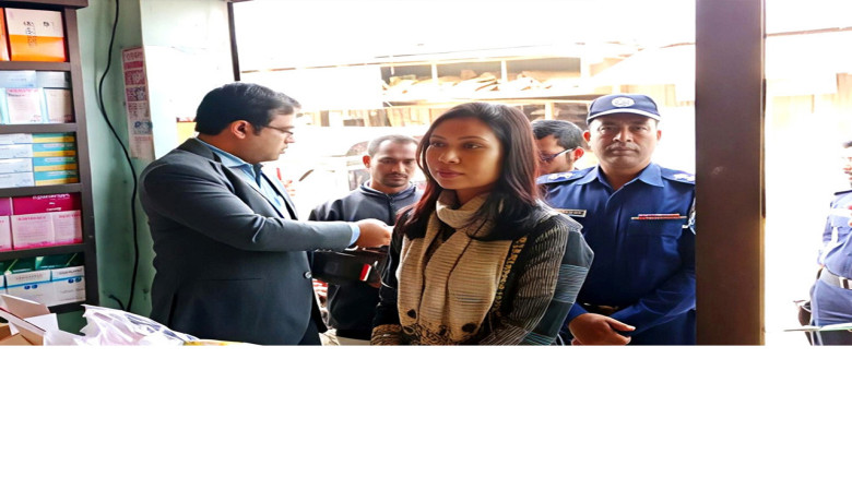 ভেজাল গো-খাদ্য কারখানায় ভ্রাম্যমাণ আদালতের অভিযান