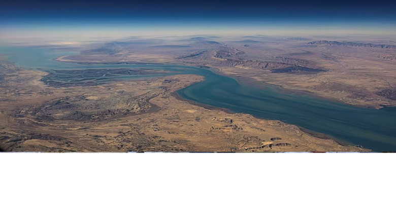 পারমাণবিক আলোচনা চলাকালে হরমুজে ইরানের ক্ষেপণাস্ত্র মহড়া