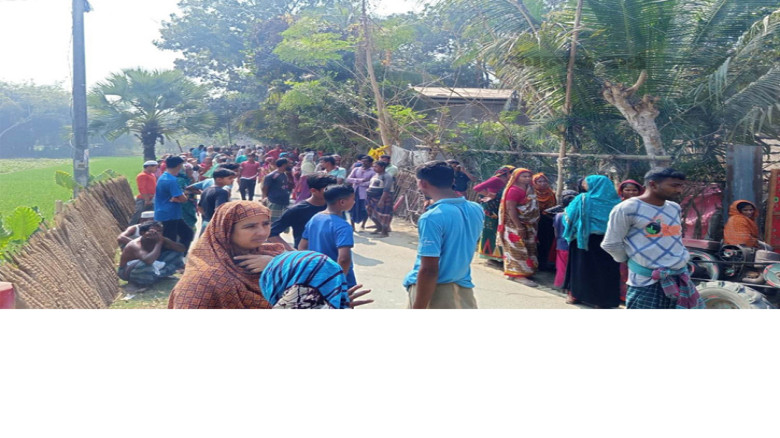 যশোরে সড়ক দুর্ঘটনায় পরিবারের সঙ্গে থাকা ব্যবসায়ীর মৃত্যু