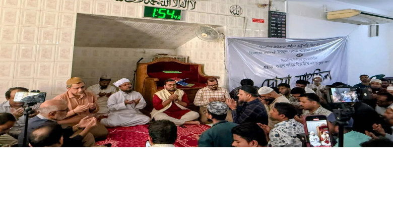 রিজভীর আরোগ্য কামনায় বিএসএমএমইউ মসজিদে দোয়া মাহফিল