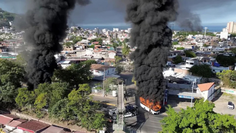 মাদক সম্রাট নিহত, দেশজুড়ে তাণ্ডব ও রক্তক্ষয়