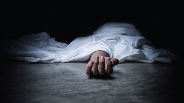 স্বামীর বাড়ি থেকে ঝুলন্ত অবস্থায় গৃহবধূর মরদেহ