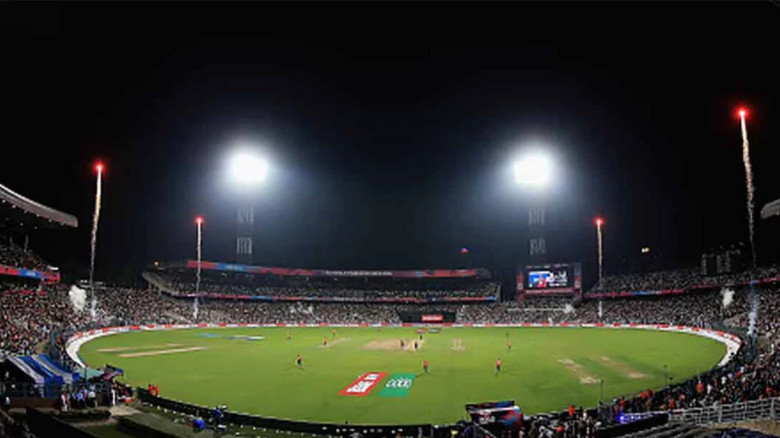 কলকাতা থেকে সেমিফাইনাল সরতে পারে