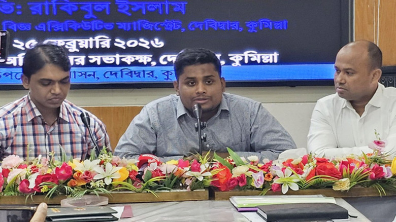 গোমতী নদী থেকে মাটি কাটায় পুলিশের সম্পৃক্ততার অভিযোগ এমপি হা