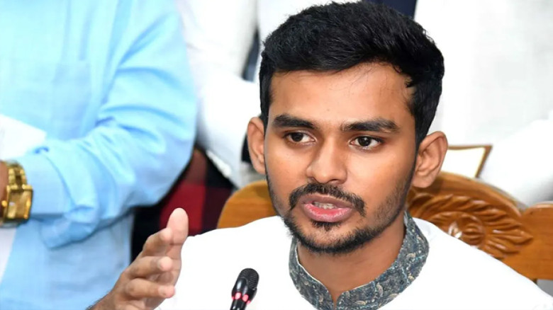 মধ্যরাতে গভর্নর নিয়োগে আসিফ মাহমুদের ‘বিস্ফোরক’ সমালোচনা