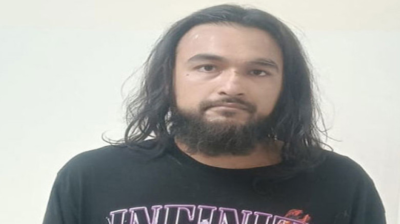 জামিনে মুক্তি পাওয়ার পর বাদীকে মারধরের অভিযোগ গায়ক নোবেলের ব