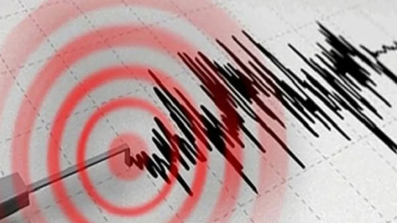 শক্তিশালী ভূমিকম্পে কেঁপে উঠল দেশ, উৎপত্তিস্থল সাতক্ষীরা