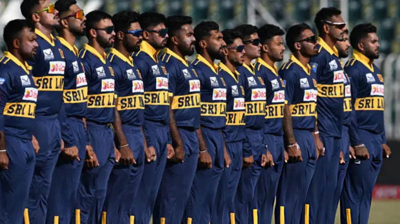 টি-টোয়েন্টি বিশ্বকাপে বিদায়ে ক্ষমা চাইলেন শ্রীলঙ্কার অধিনায়ক