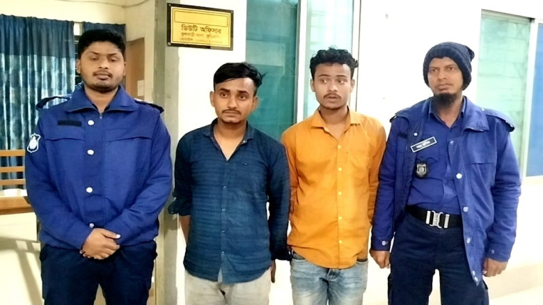 ফুলবাড়ী সীমান্তে  অবৈধ অনুপ্রবেশের দায়ে দুই ভারতীয় নাগরিকক