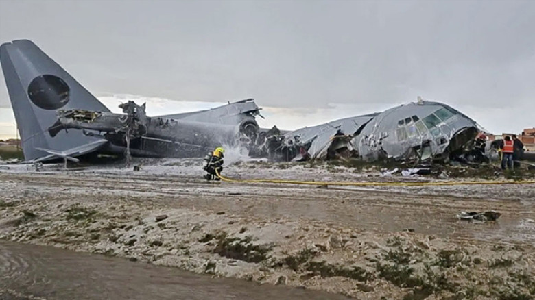 নতুন নোট পরিবহনের সময় বলিভিয়ায় ভয়াবহ বিমান দুর্ঘটনা