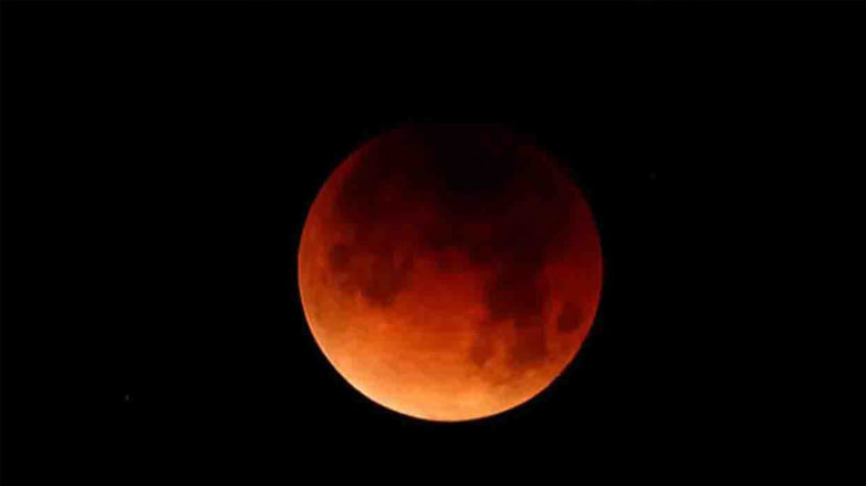 একমাত্র পূর্ণগ্রাস চন্দ্রগ্রহণ ২০২৬ সালে ৩ মার্চ...