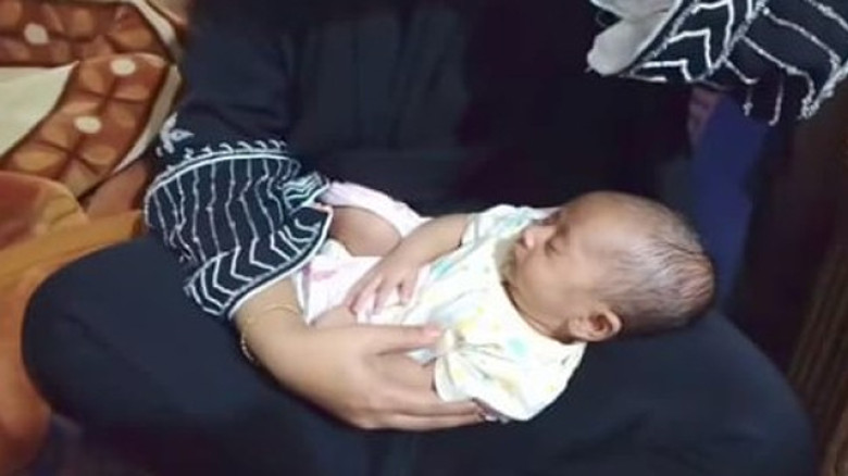 দেবিদ্বারে ২৭ দিনের শিশুকে বিক্রি, সিসিটিভিতে ধরা পড়ল নাটক