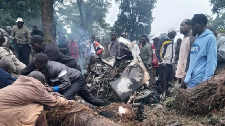 উত্তর-পশ্চিম কেনিয়ায় মর্মান্তিক হেলিকপ্টার দুর্ঘটনা