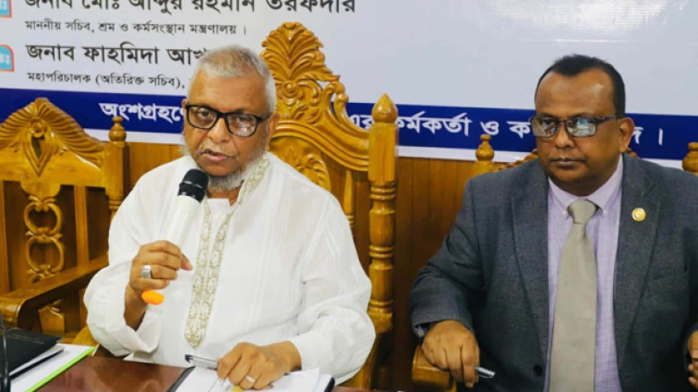 শ্রমিকসেবায় স্বচ্ছতা আনতে ডিজিটাল উদ্যোগ-শ্রমমন্ত্রীর