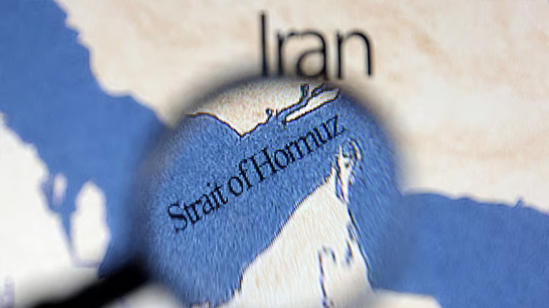 কৌশলগত হরমুজ প্রণালি নিয়ে ইরানের অবস্থান স্পষ্ট