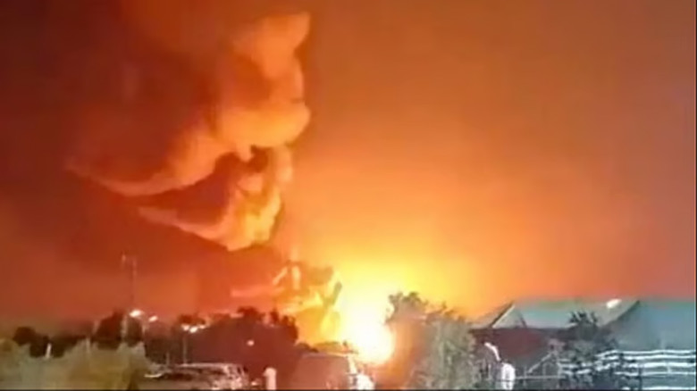 সৌদি, কাতার ও কুয়েতে নতুন হামলা, তেল উৎপাদন কমানোর ঘোষণা কুয়