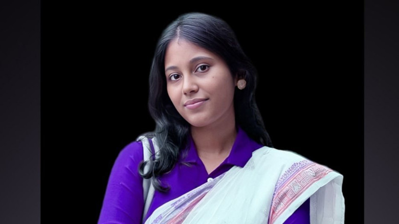 ‘হাদির শুটার ফয়সালের সঙ্গে জুমার ছবি’—এআই দিয়ে তৈরি ভুয়া দা