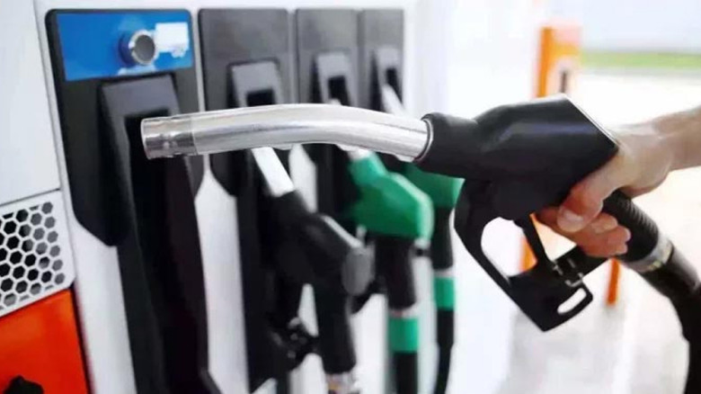 ভারত থেকে আজ আসছে ৫ হাজার টন ডিজেল