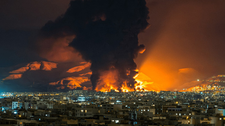 ইরানে ‘সবচেয়ে ভয়াবহ’ বিমান হামলা, নিহত অন্তত ৪০