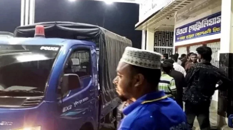 সিলেট পেট্রোল পাম্পে তেল সিরিয়াল নিয়ে কর্মচারীকে আক্রমণ