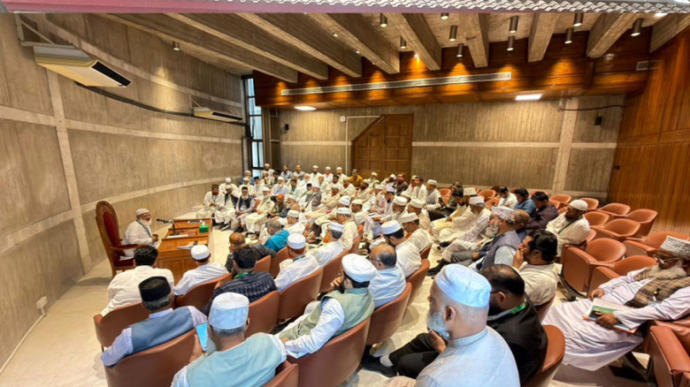 সংসদ ভবনে শফিকুর রহমানের সভাপতিত্বে জামায়াতের বৈঠক