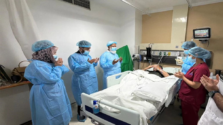 এভারকেয়ার হাসপাতালে মির্জা আব্বাসকে দেখতে জামায়াত আমির