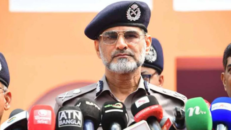 ঈদের আগে-পরে ট্রাক ও কাভার্ড ভ্যান চলাচল বন্ধ থাকবে: ডিএমপি 