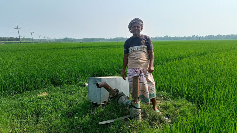 তেলের অভাবে শ্যালো মেশিন বন্ধ, বিপাকে দামুড়হুদার কৃষক