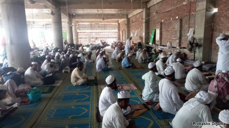 রমজানের শেষ দশকে ময়মনসিংহে একসঙ্গে ৮৫০ মুসল্লির ইতিকাফ