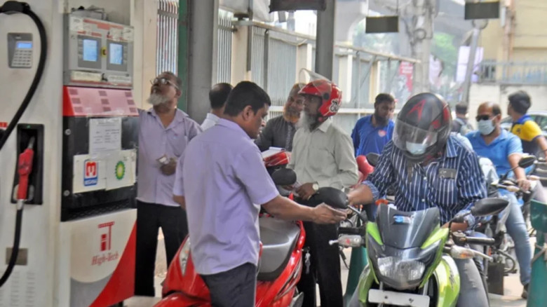 আগামীকাল বিকেলের মধ্যে স্বাভাবিক হবে জ্বালানি তেলের সরবরাহ: 