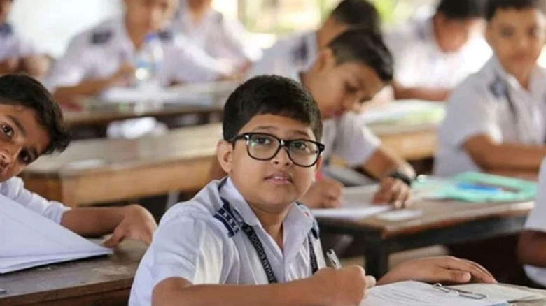 লটারি নয়, পরীক্ষা দিয়ে স্কুলে ভর্তি—ঘোষণা শিক্ষামন্ত্রীর...